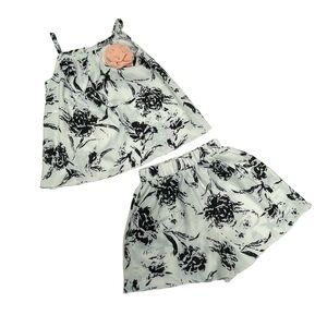 Mud Kingdom Tank Top & Shorts White w/ Black Roses Girl’s Size 120 (5T)